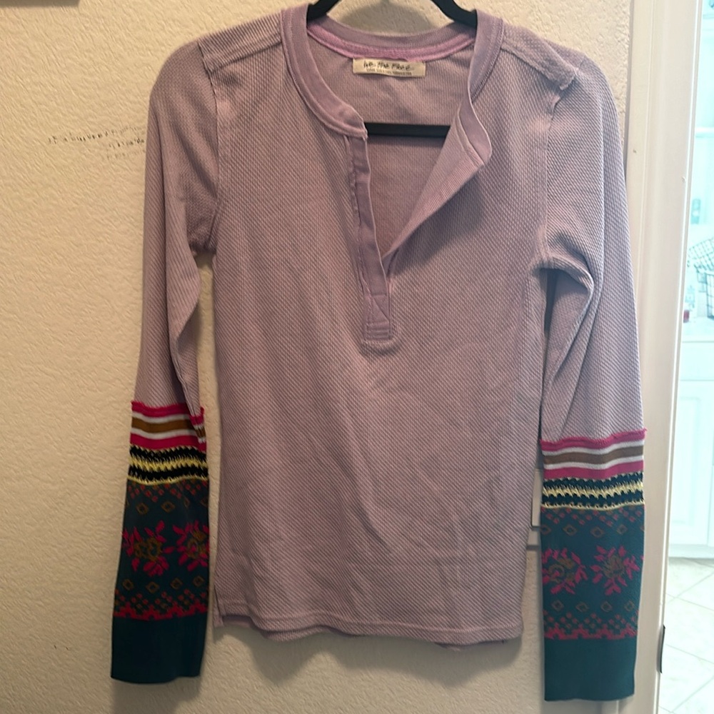 We The Free Long Sleeve Size Large
